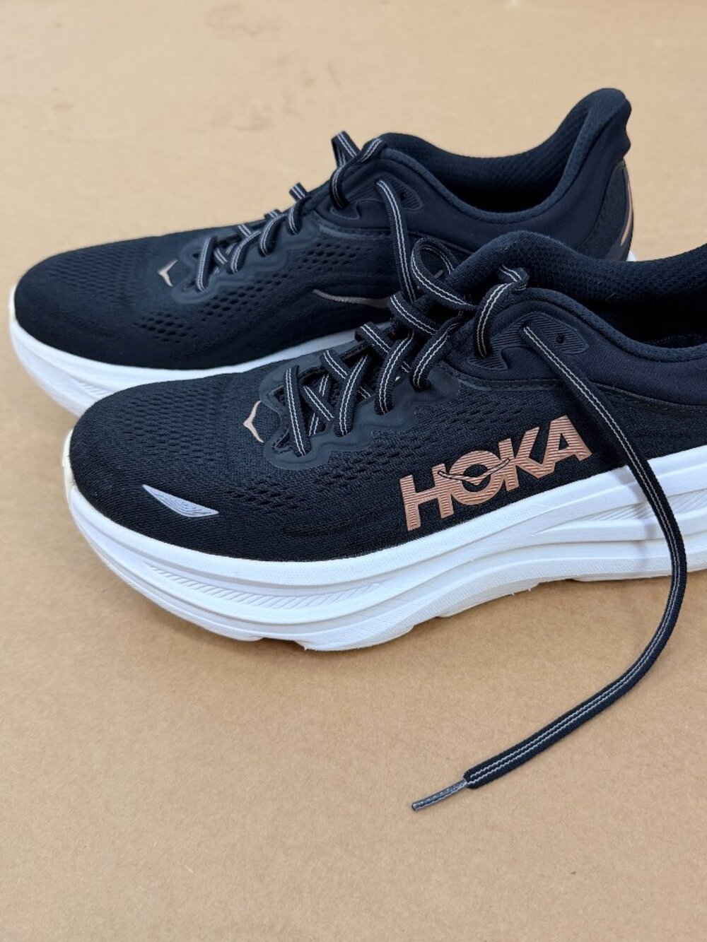 Hoka Bondi 9 women’s 9.5 Black and White Cushioning Running Shoes Size 9.5